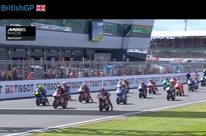 Hasil Moto2 Inggris 2025 – Mario Aji Absen, Rookie Kalex Beri Kejutan, hingga Senna Agius Menangi Balapan